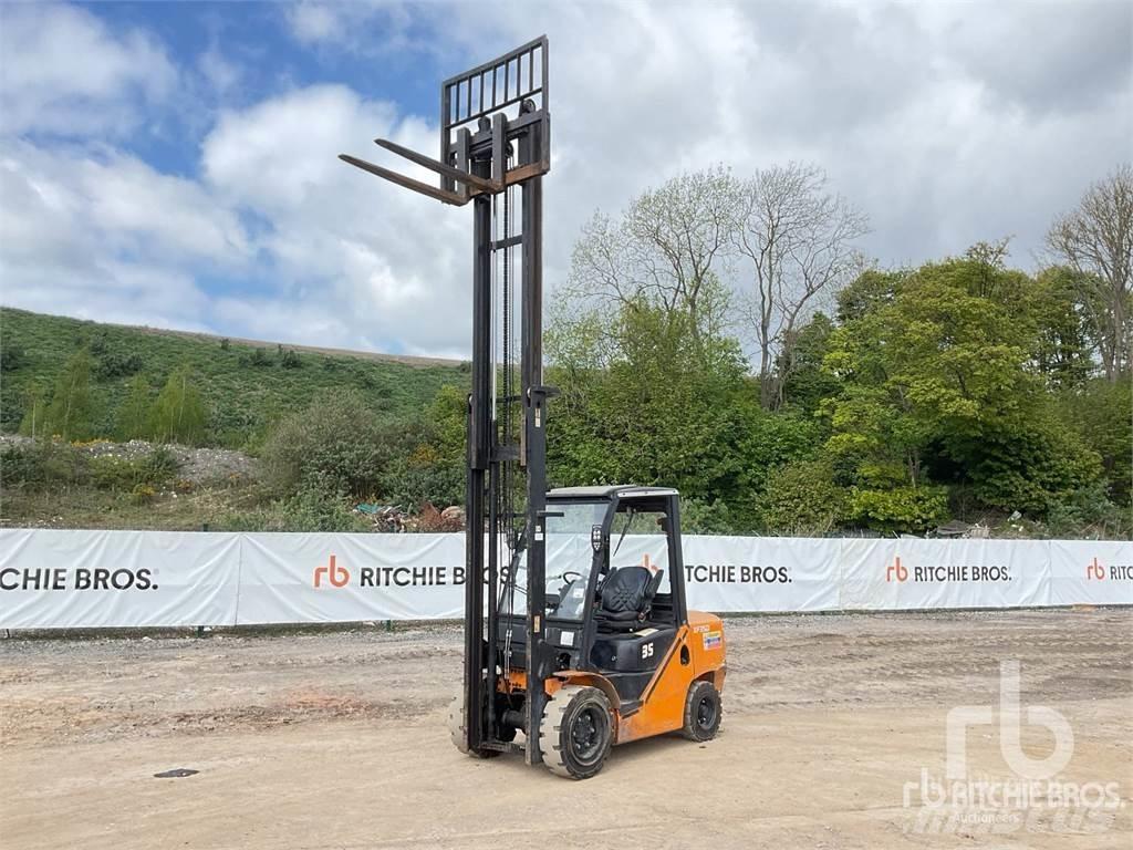 Hangcha XF35D Дизелови камиони