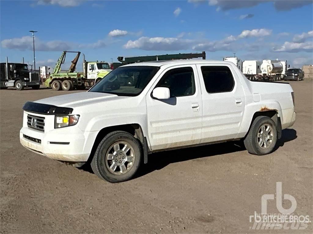 Honda RIDGELINE Пикапи
