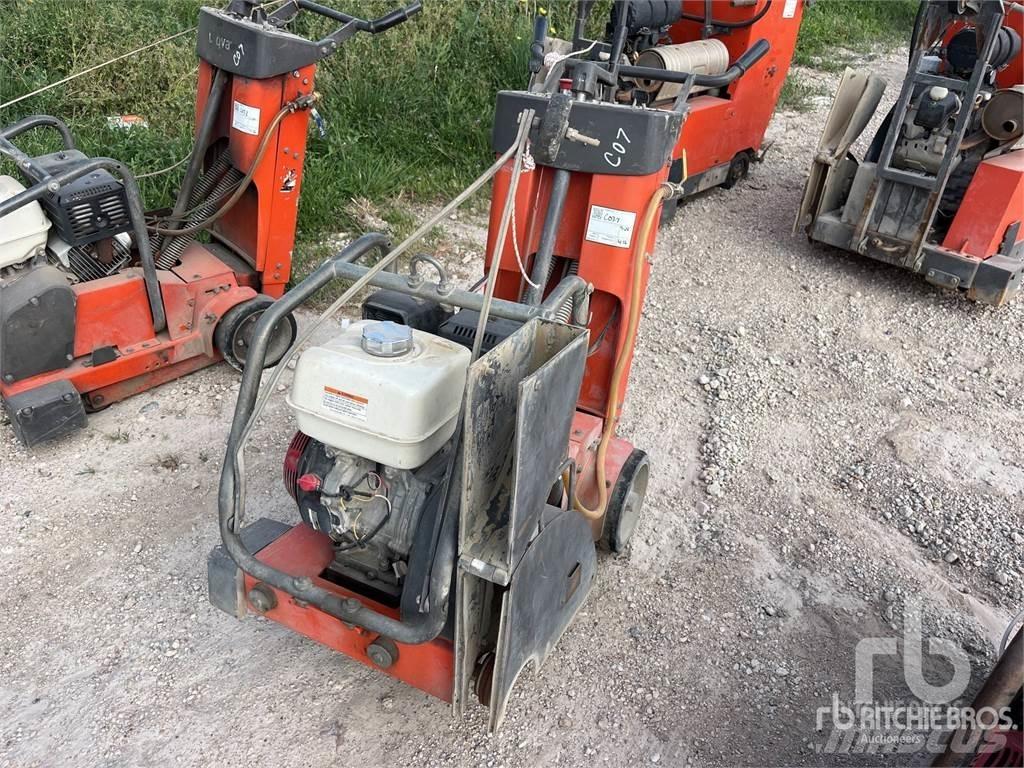 Husqvarna FS513 Машини за цепене на асфалт