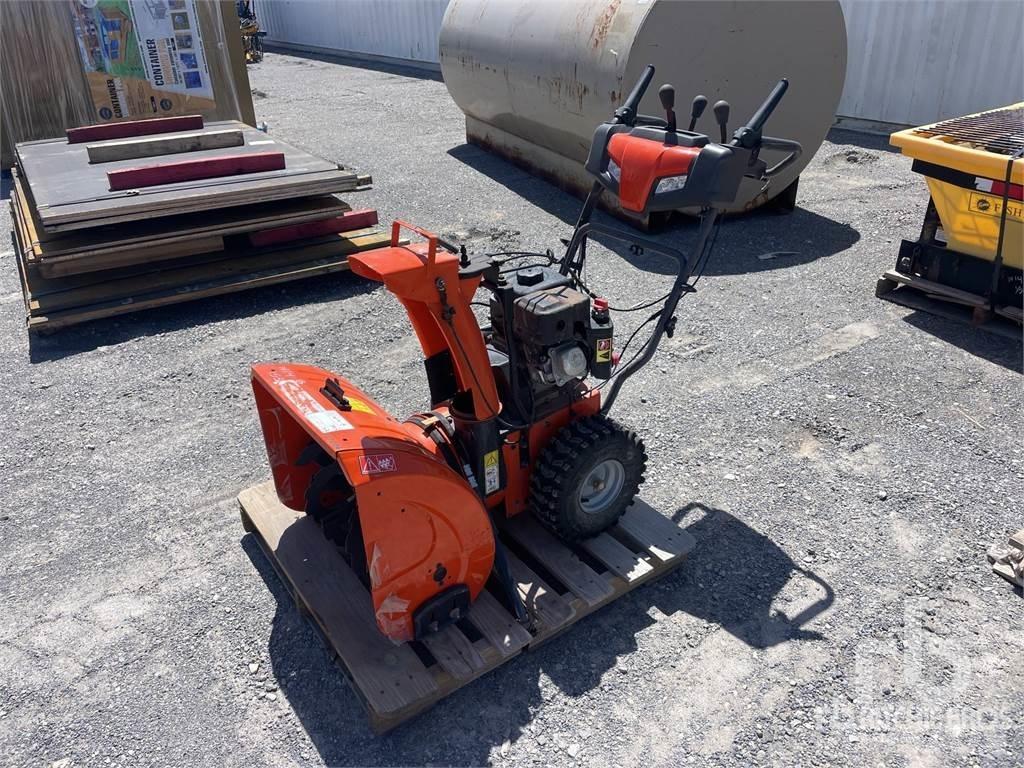 Husqvarna ST224 Снегохвъргачки
