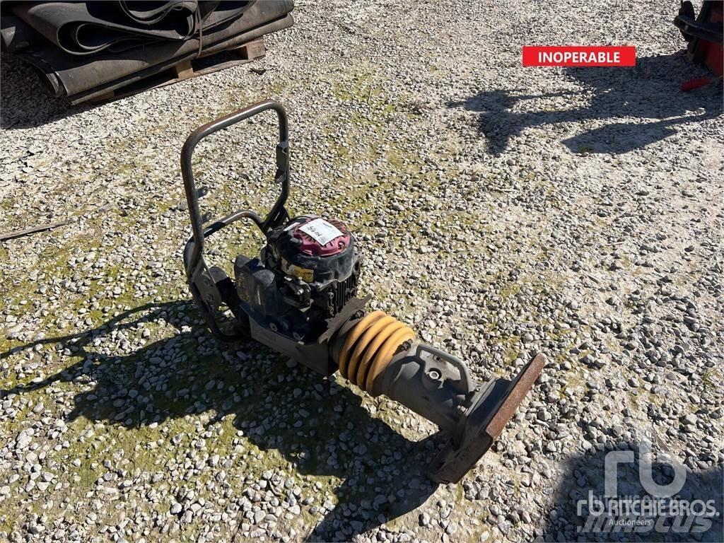  (Inoperable) Уплътнители за плочи

