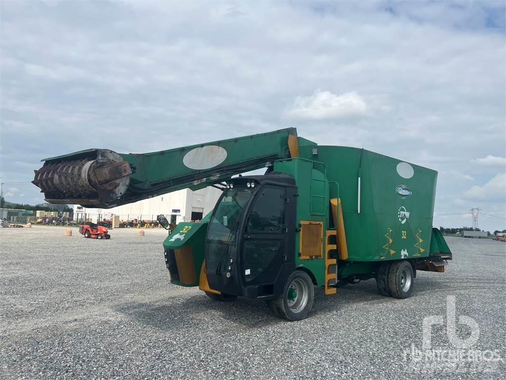 Italmix MC32 Хранилки за животни