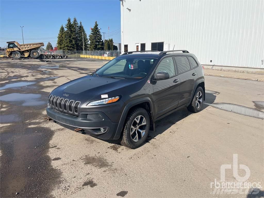 Jeep CHEROKEE Пикапи