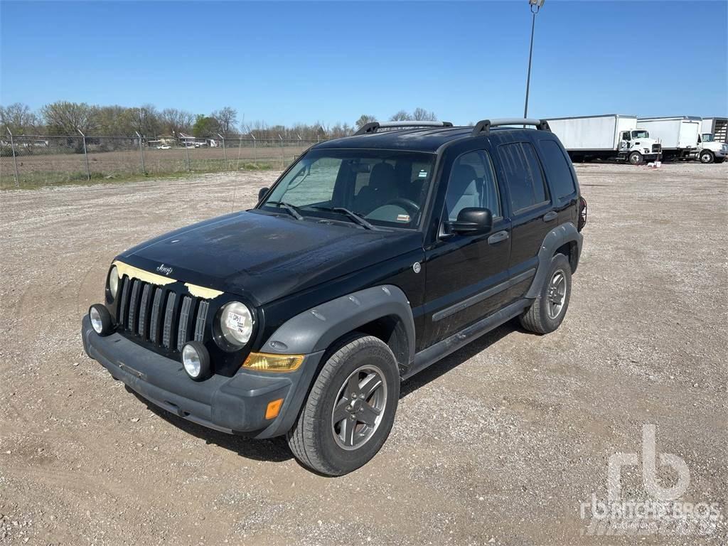 Jeep LIBERTY Пикапи