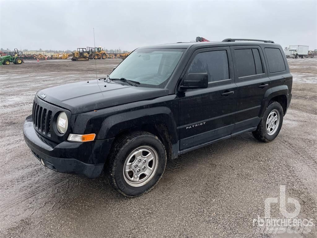 Jeep PATRIOT Пикапи