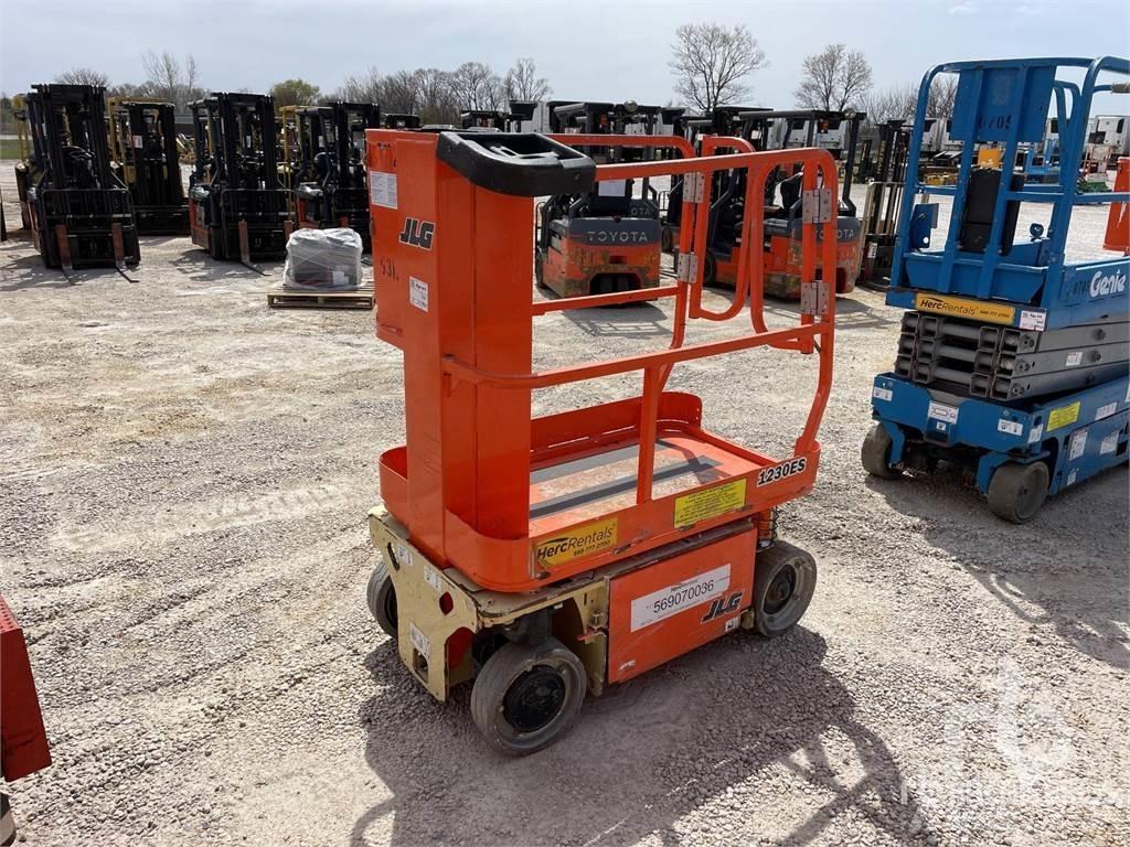 JLG 1230ES Съчленени стрелови подемници