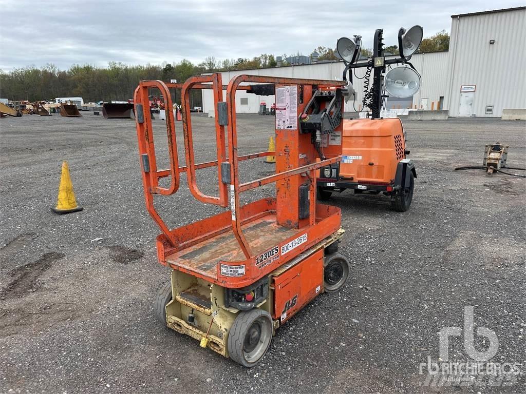 JLG 1230ES Съчленени стрелови подемници