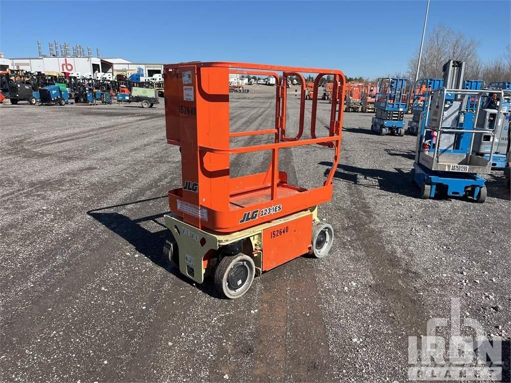 JLG 1230ES Съчленени стрелови подемници