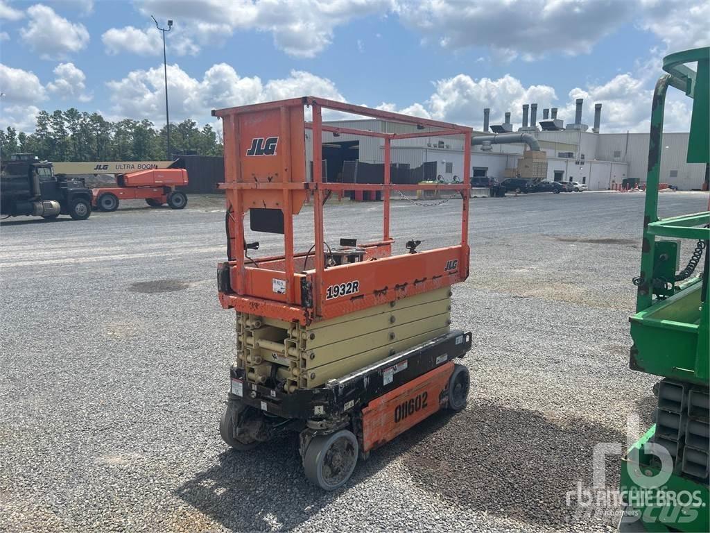 JLG 1932R Ножични работни платформи