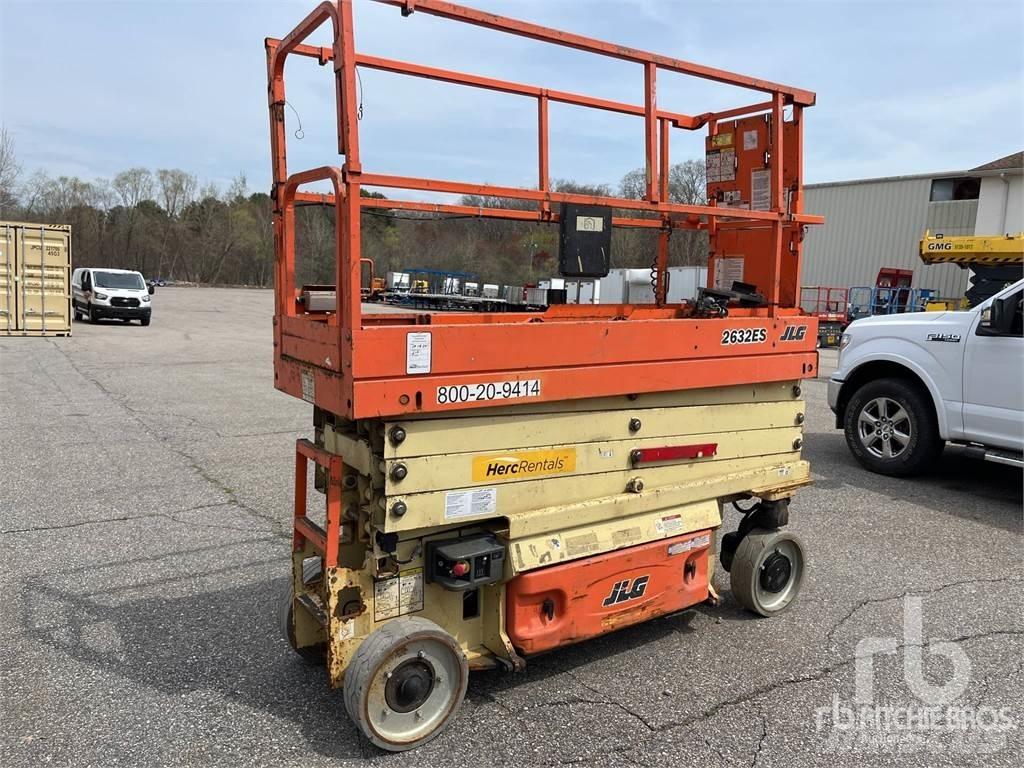 JLG 2632ES Ножични работни платформи