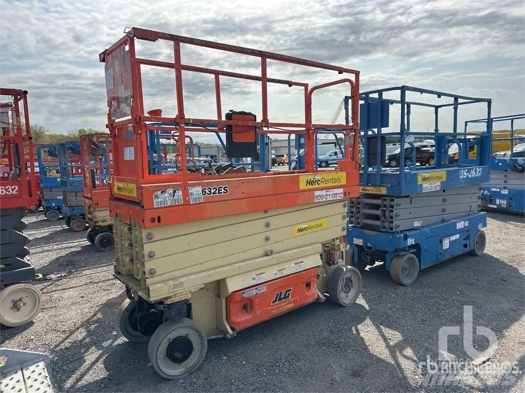 JLG 2632ES Ножични работни платформи