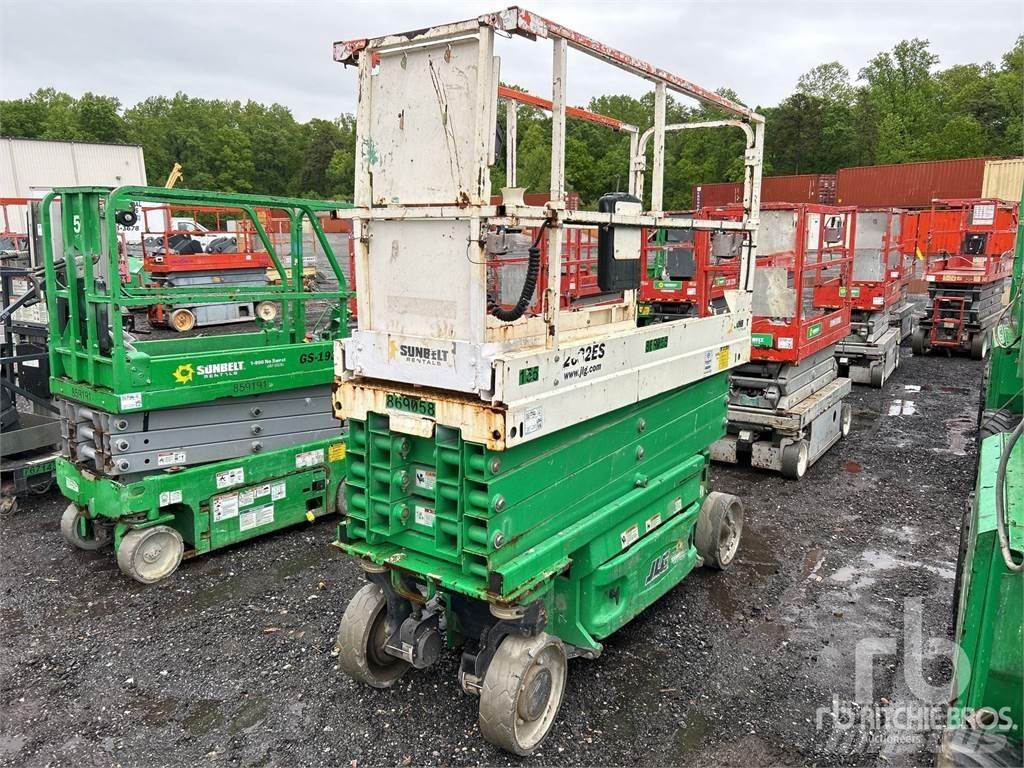 JLG 2632ES Ножични работни платформи