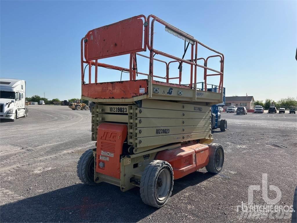 JLG 4069LE Ножични работни платформи