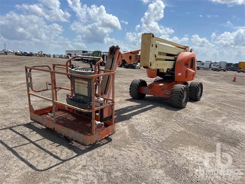 JLG 450AJ Съчленени стрелови подемници