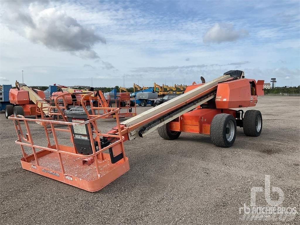 JLG 600S Съчленени стрелови подемници