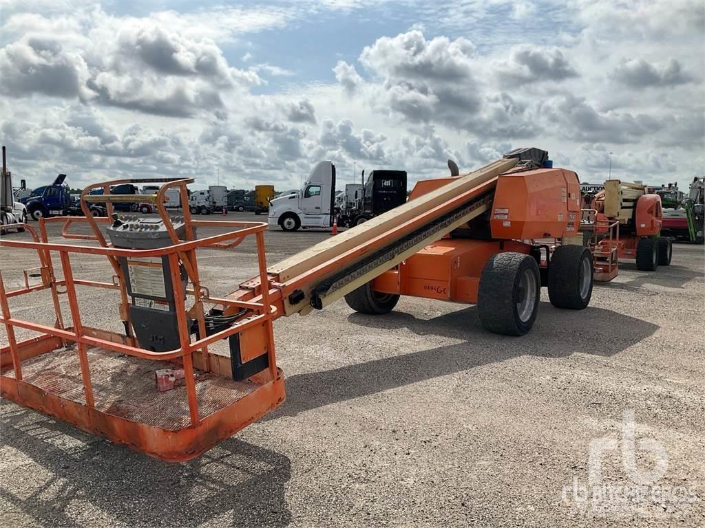 JLG 600S Съчленени стрелови подемници