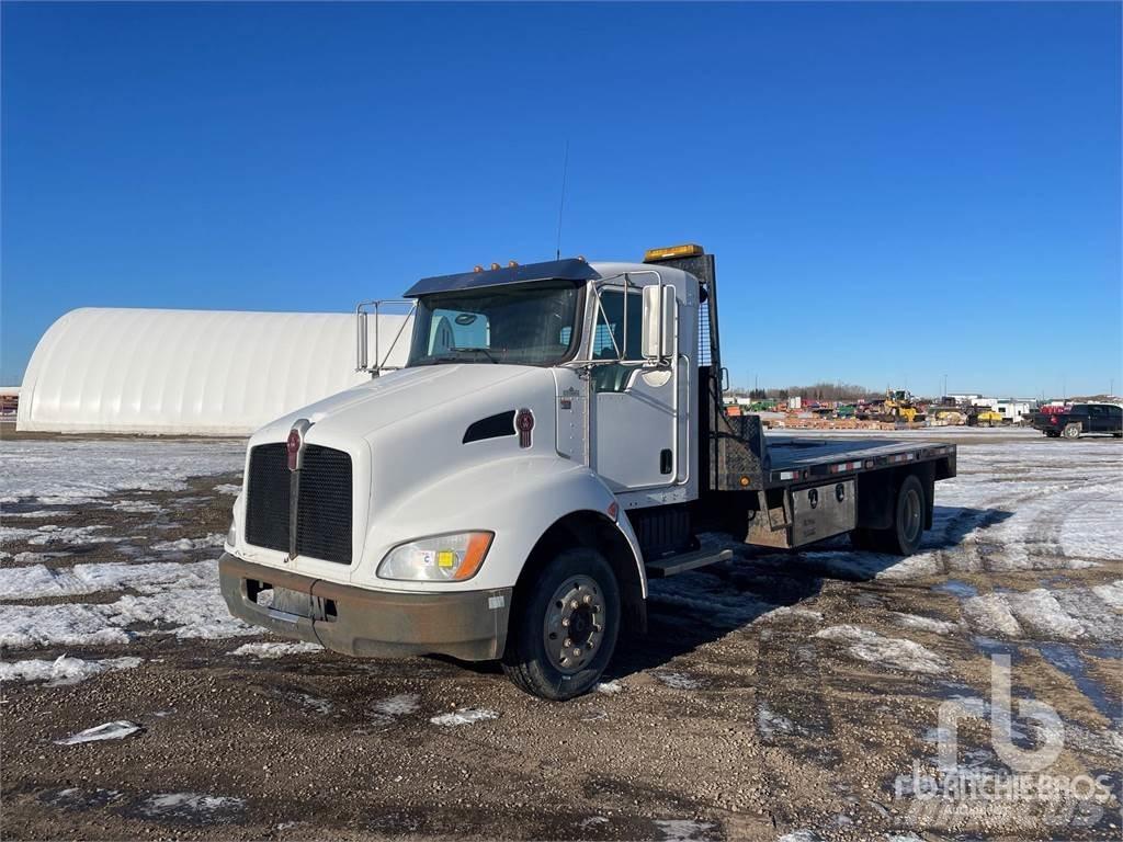 Kenworth T300 Бордови