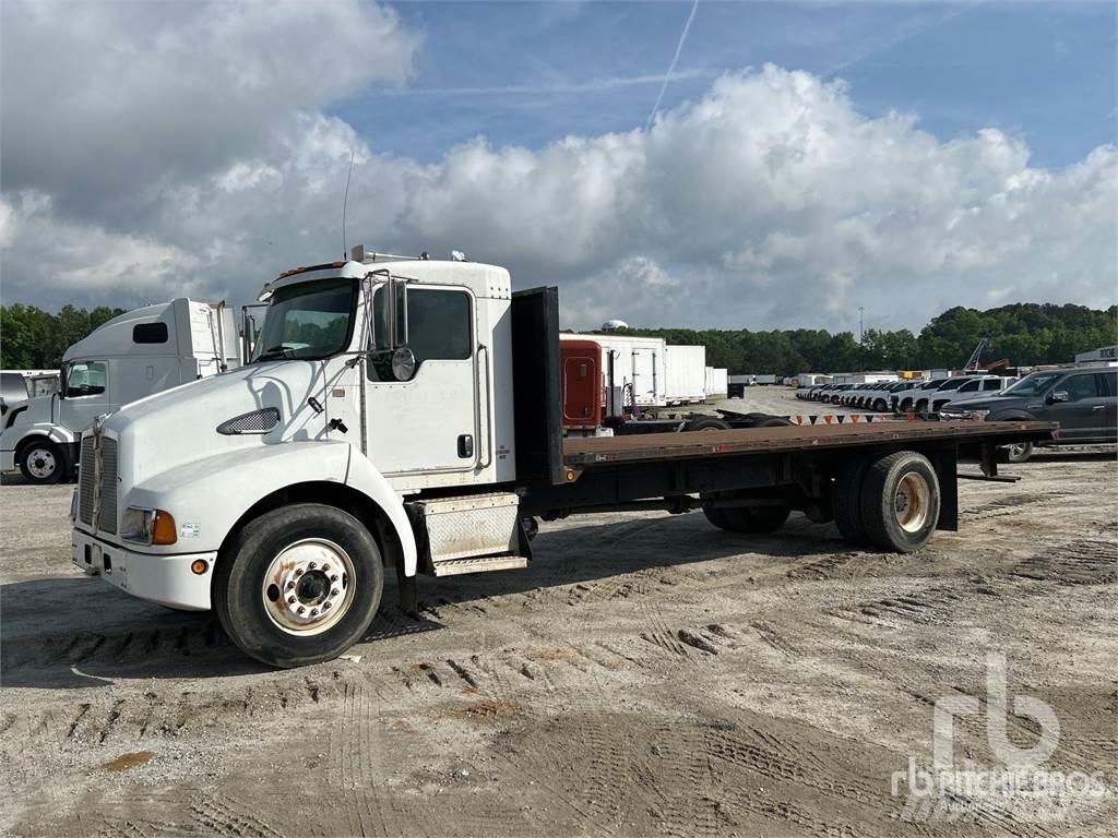 Kenworth T300 Бордови