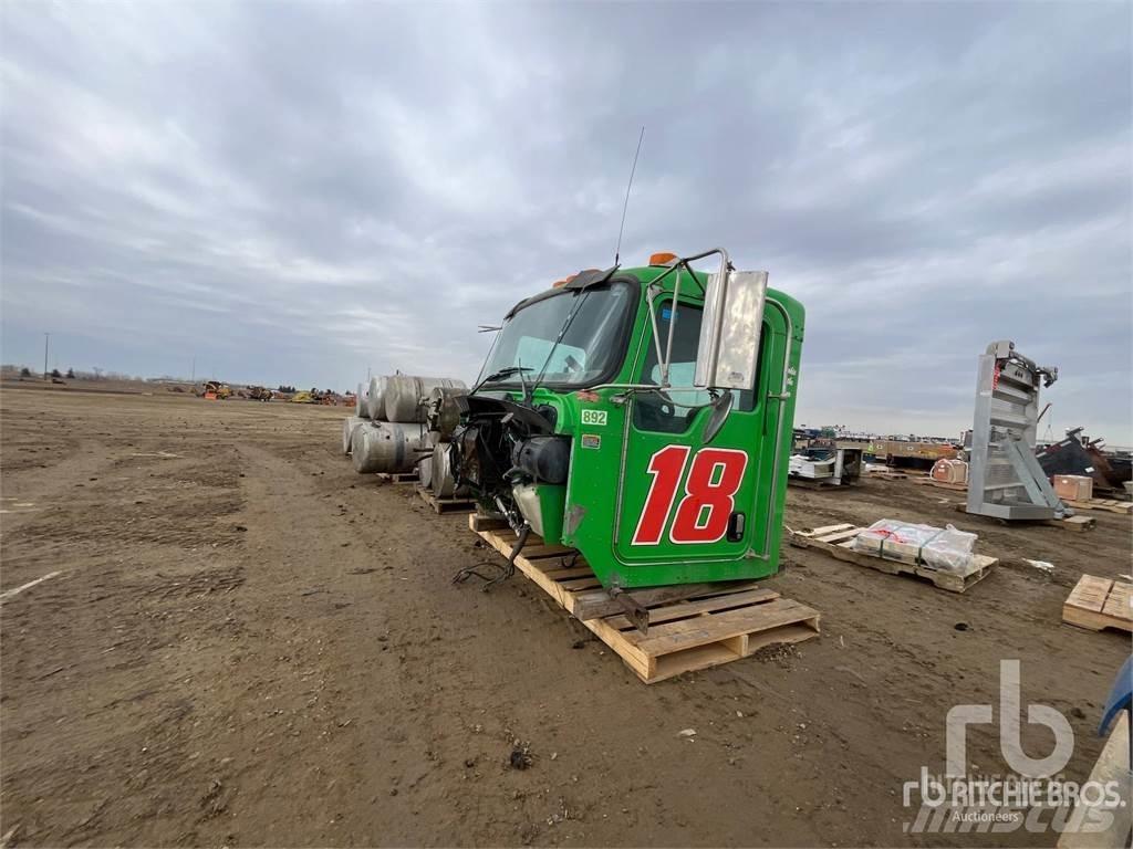 Kenworth T370 Кабина