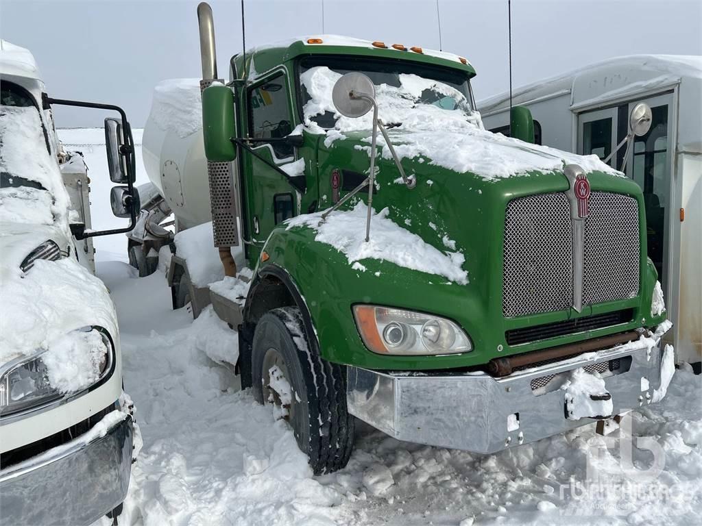 Kenworth T440 Автобетоновози
