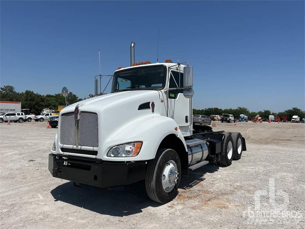 Kenworth T440 Влекачи