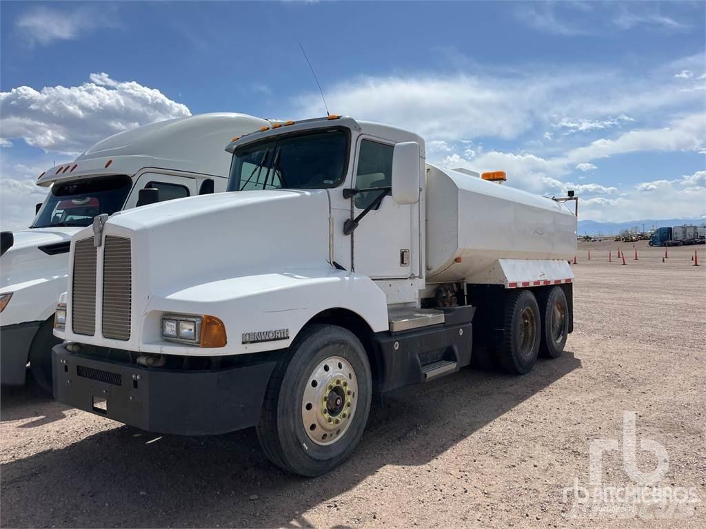 Kenworth T600 Цистерни за вода
