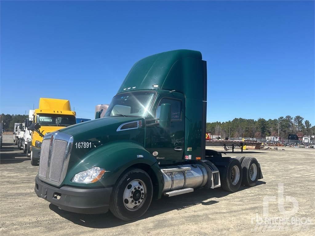 Kenworth T680 Влекачи