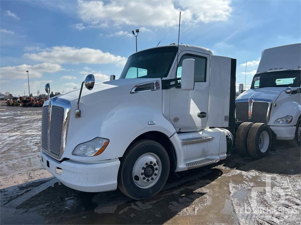 Kenworth T680 Влекачи