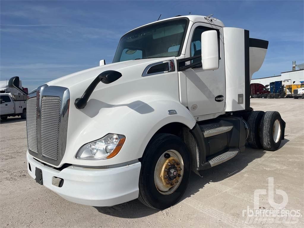 Kenworth T680 Влекачи