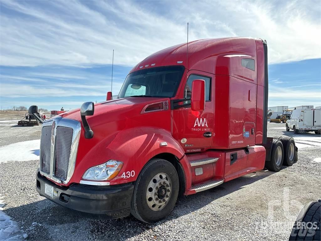 Kenworth T680 Влекачи