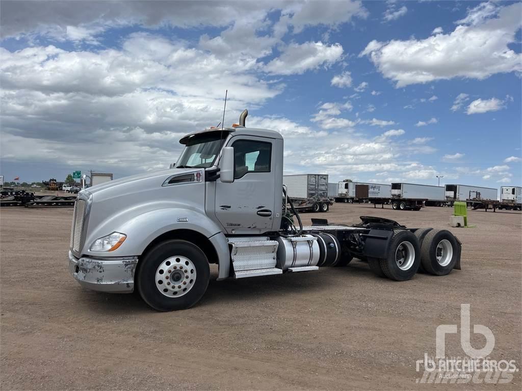 Kenworth T680 Влекачи