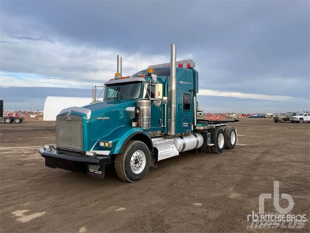 Kenworth T800 Бордови камион / автолебедка