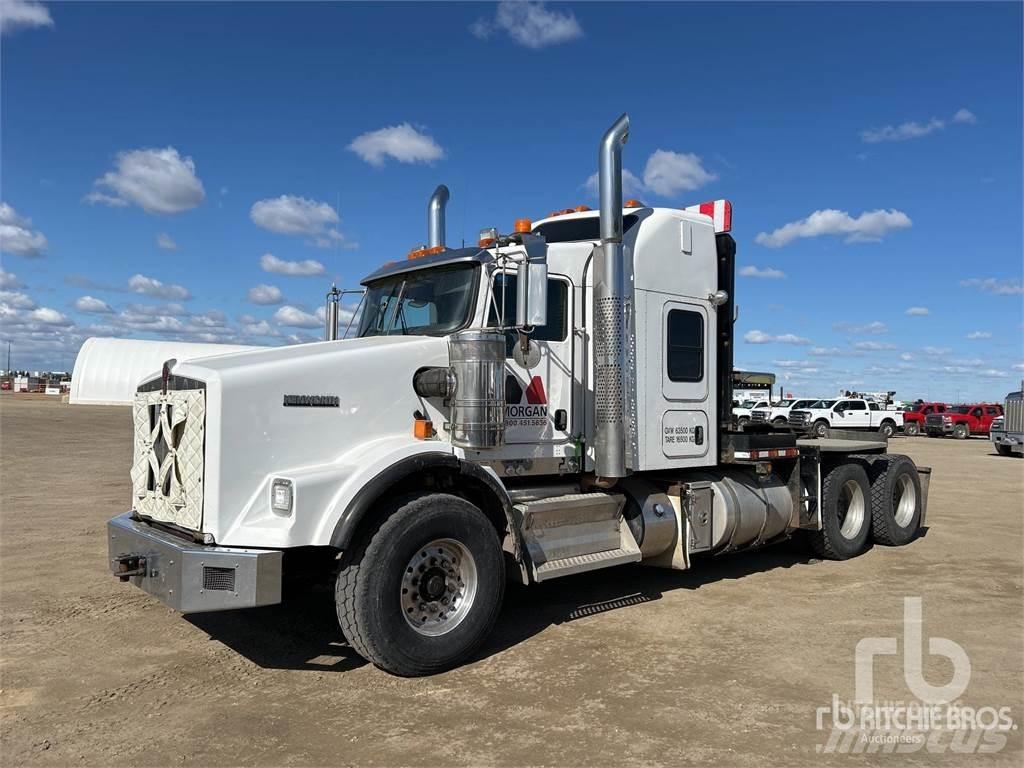 Kenworth T800 Бордови камион / автолебедка