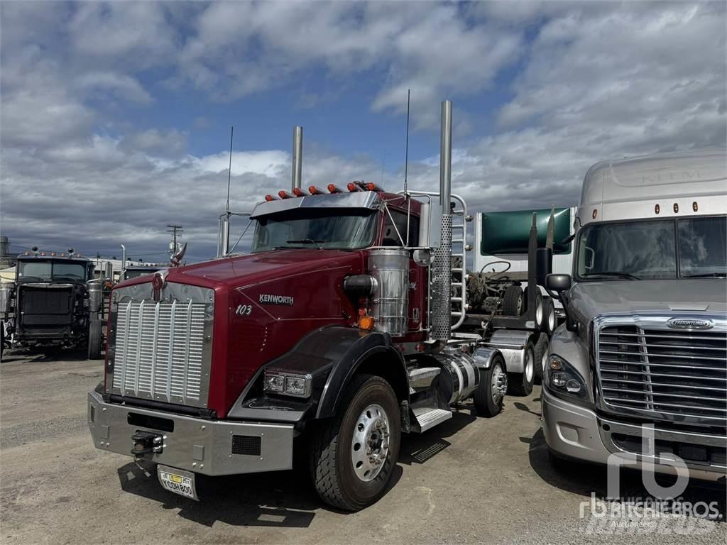 Kenworth T800 За превоз на дървени трупи
