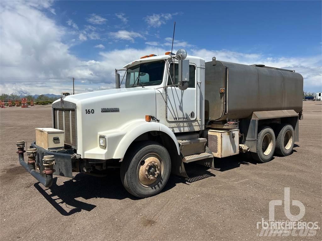 Kenworth T800 Цистерни за вода
