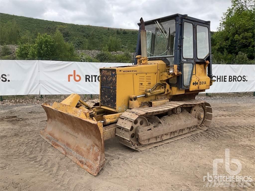 Komatsu D31A-17 Верижни булдозери
