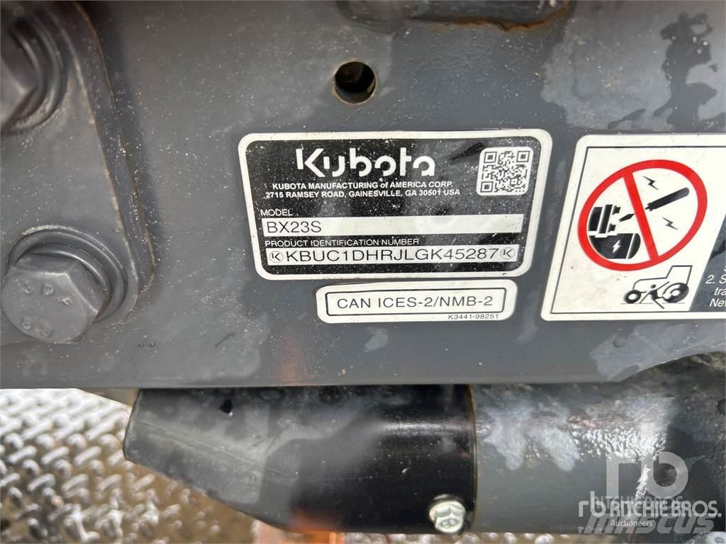 Kubota BX23S Компактни трактори
