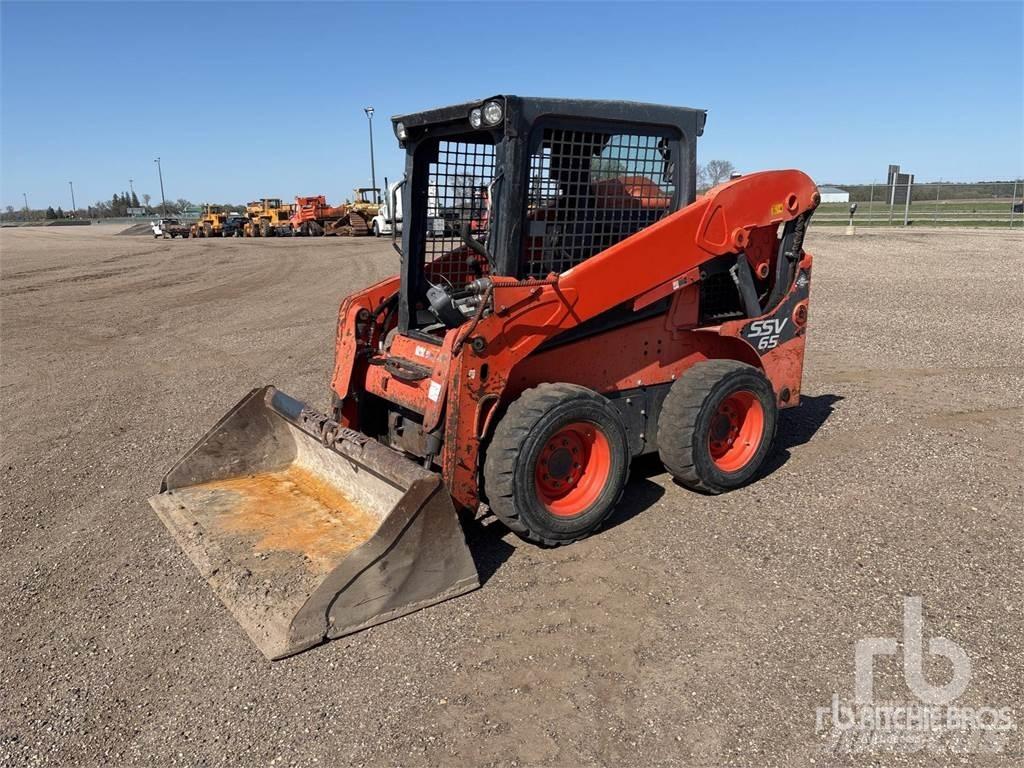 Kubota SSV65 Мини товарачи
