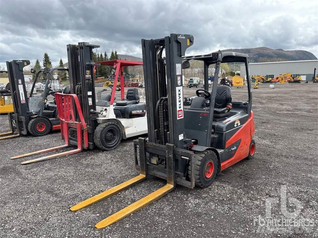 Linde E30S Електрически вилични кари-повдигачи