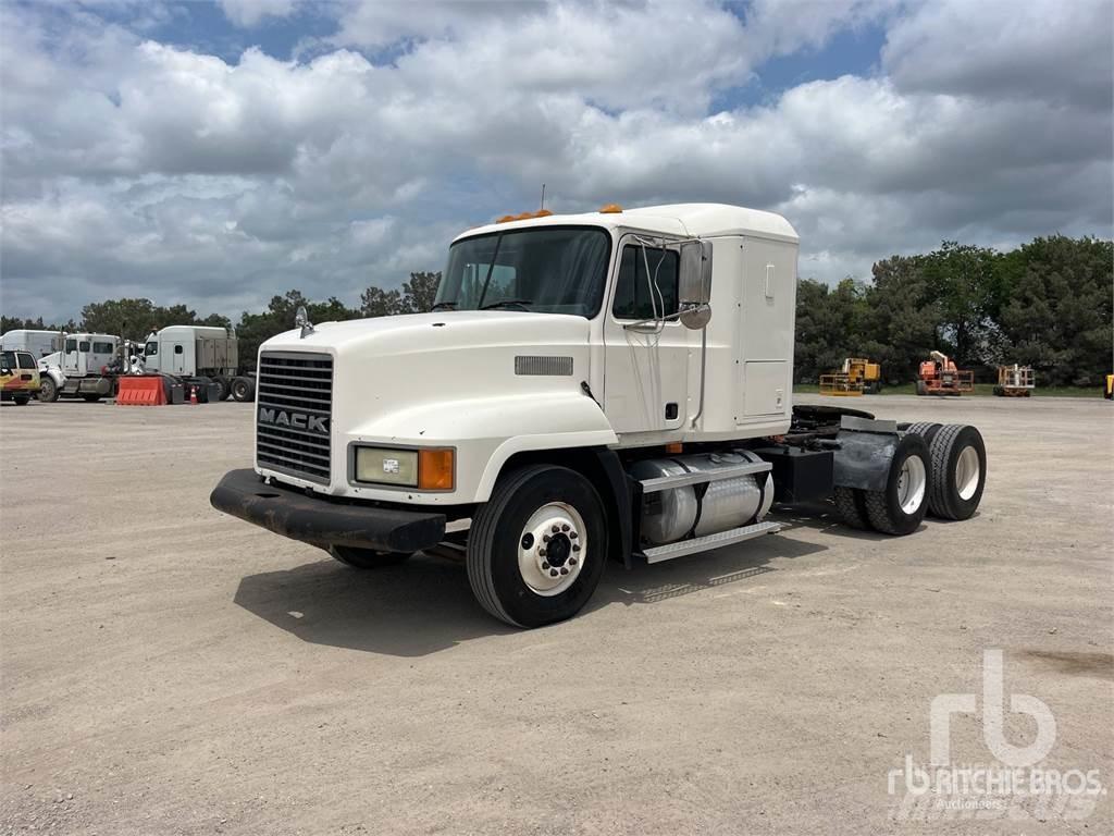 Mack CH613 Влекачи
