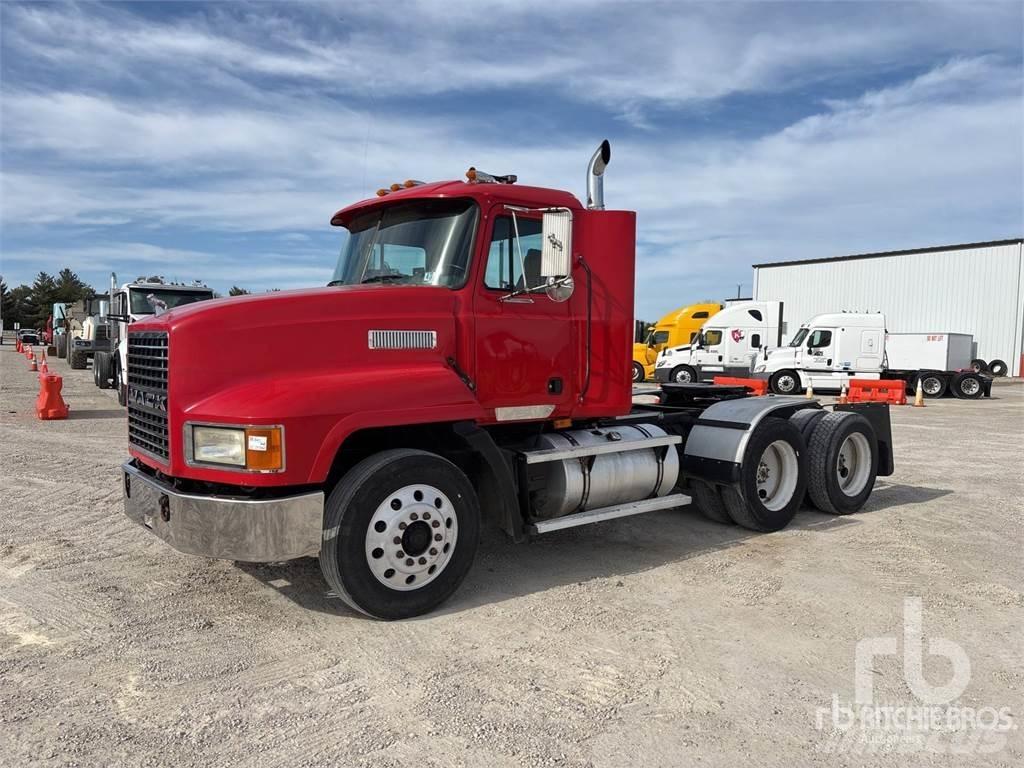 Mack CH613 Влекачи