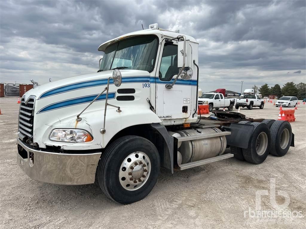 Mack CXP613 Влекачи