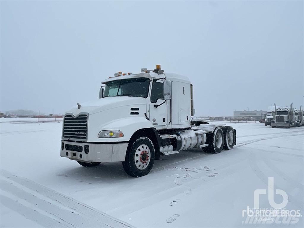 Mack CXU613 Влекачи