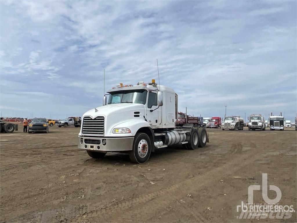 Mack CXU613 Влекачи