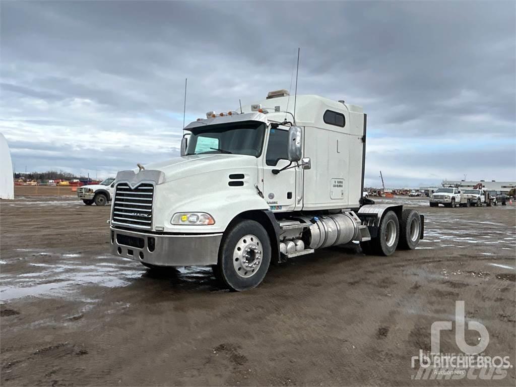 Mack CXU613 Влекачи