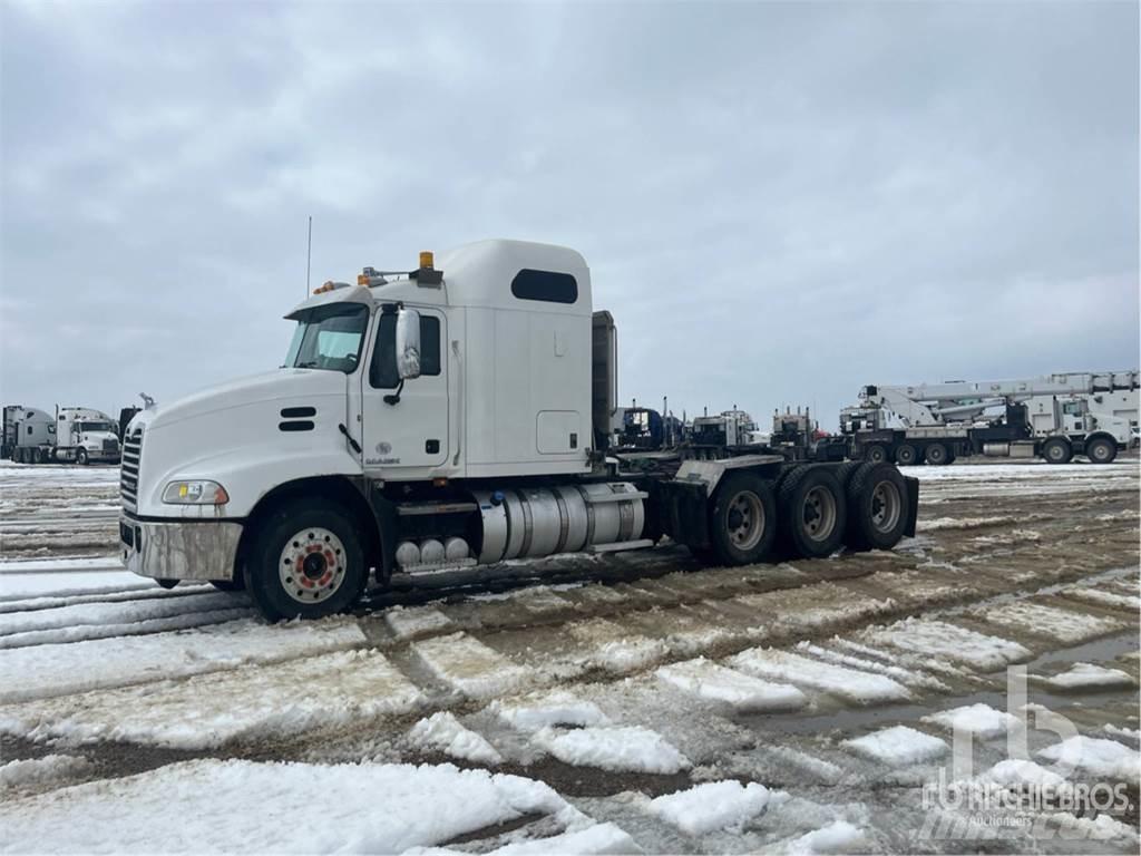 Mack CXU614 Влекачи