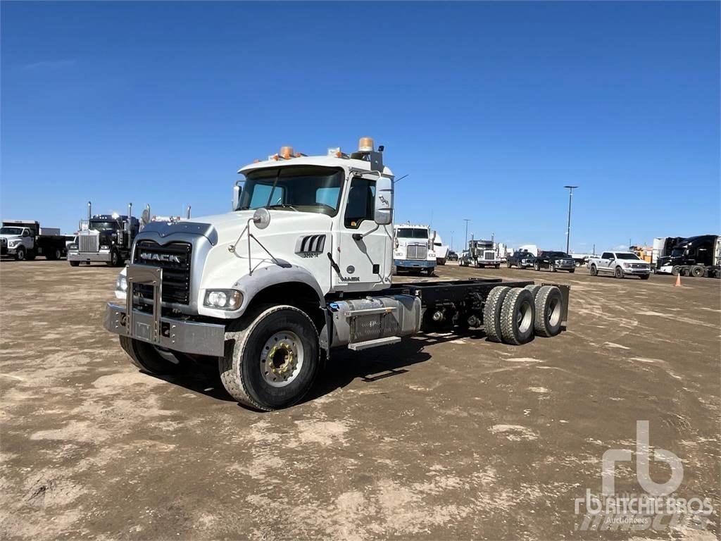 Mack GU433 Шаси кабини