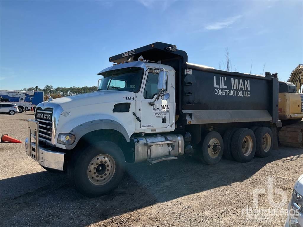 Mack GU713 Самосвал