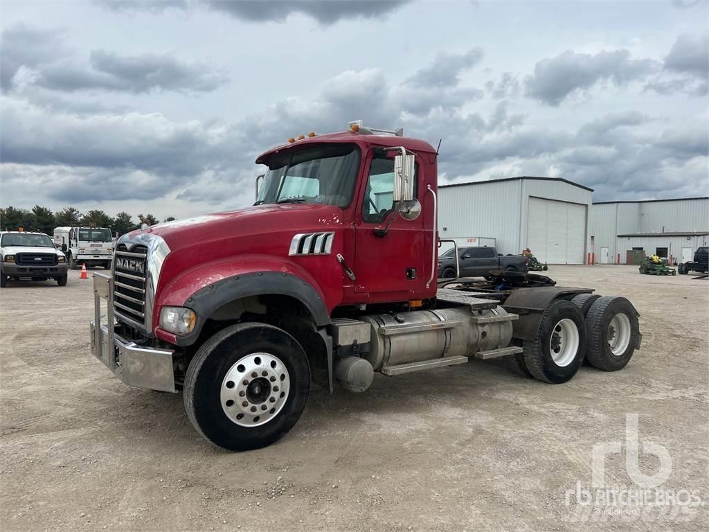 Mack GU713 Влекачи