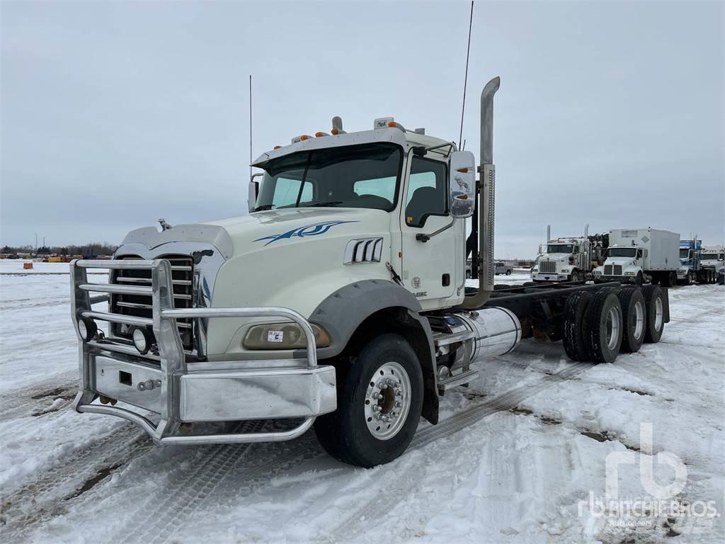 Mack GU814 Шаси кабини
